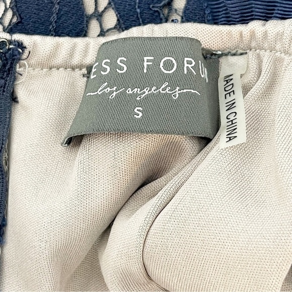 DRESS FORUM LOS ANGELES Women’s Navy Blue Lace Overlay Dress Grosgrain Trim Sz S - Picture 8 of 10